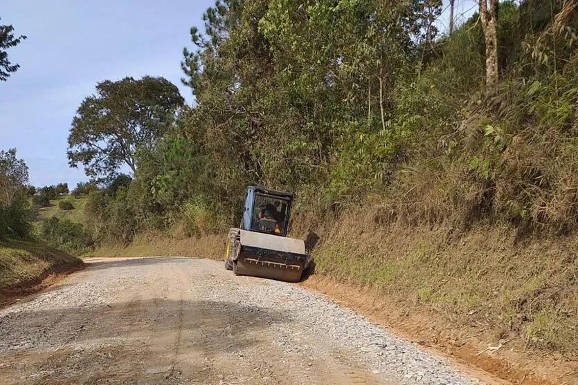 Serão pavimentados 11,95 quilômetros da PR-092