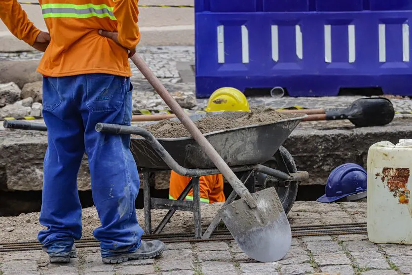 Serviço de construção civil no centro de Curitiba