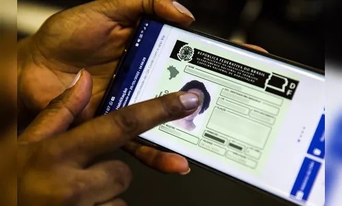 Quase 3 milhões de motoristas já têm CNH Digital no Paraná