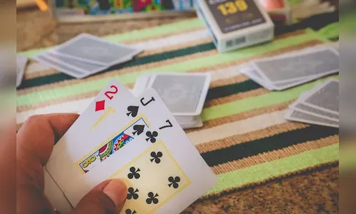 Após briga no truco, homem dispara tiro durante festa em Mauá da Serra