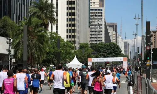 Corrida de São Silvestre reúne 35 mil atletas em São Paulo