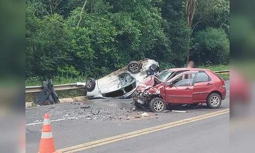 Colisão entre veículos na BR-158 deixa dois mortos e cinco feridos