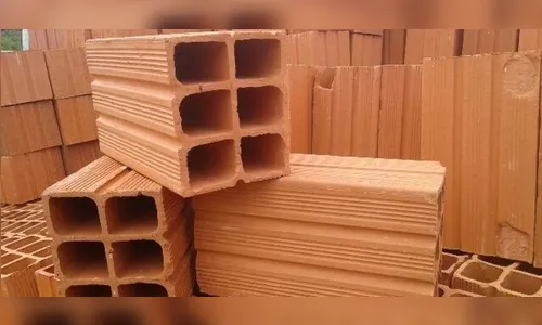 Homem é agredido com tijolada na cabeça em bar de São Pedro do Ivaí