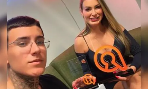 Arthur e a mãe Andressa Urach