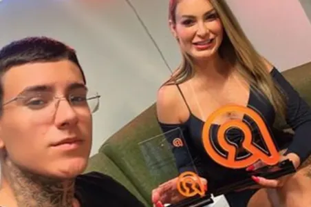 Arthur e a mãe Andressa Urach