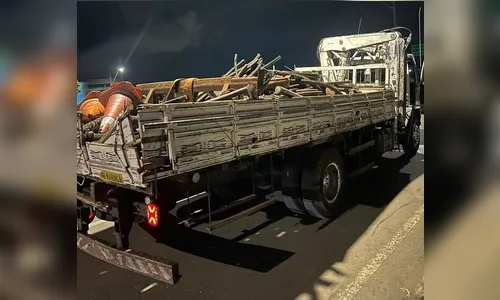 Caminhão com 1 tonelada de fios de cobre é apreendido em Londrina