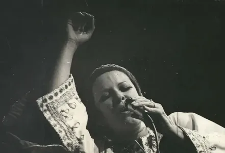 Cantora foi casada com o pianista e arranjador musical Cesar Camargo Mariano