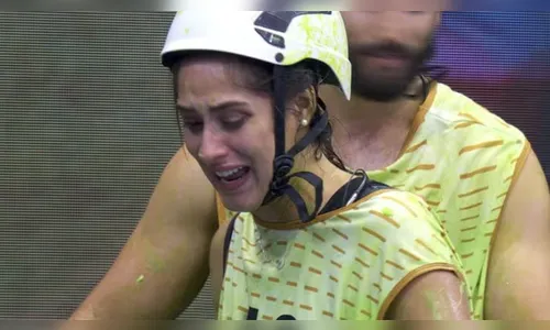 Primeira líder se emociona ao ganhar carro; confira o vídeo