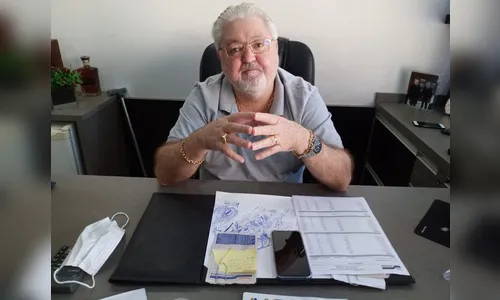 Empresário Luís Bertoli na espera