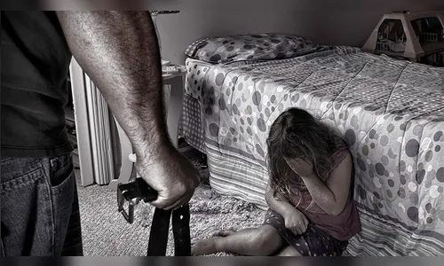 Pai espanca a filha após descobrir e desaprovar namoro em Arapongas