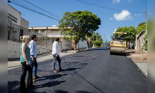 Ruas Padre José Canale e Finlândia recebem recape asfáltico