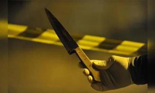 Mulher é esfaqueada na cabeça e no rosto ao voltar de festa