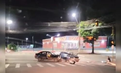 Batida entre carros deixa quatro feridos em Apucarana; veja