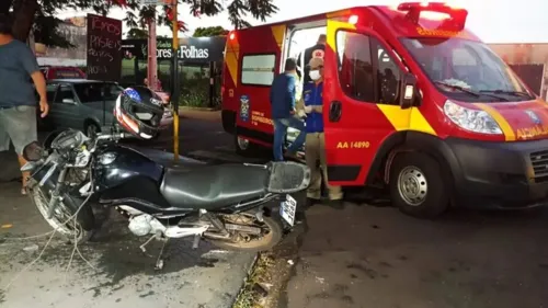 O motorista do carro fugiu após a colisão