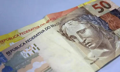 O salário mínimo foi para R$ 1.412 em 2024