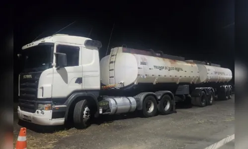 Carreta com placas de São Pedro do Ivaí é recuperada com carga intacta