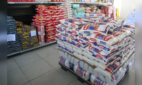 Preços de alimentos e bebidas caíram 0,14% no Paraná em 2023