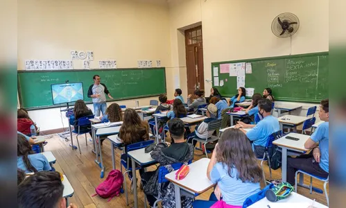 Quase 1,2 mil docentes são nomeados para a rede estadual de educação