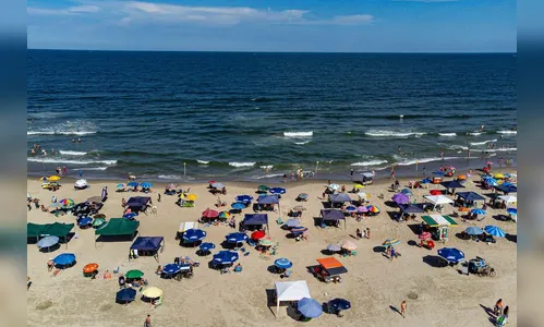 Praias do PR estão entre as mais limpas do Brasil, aponta levantamento