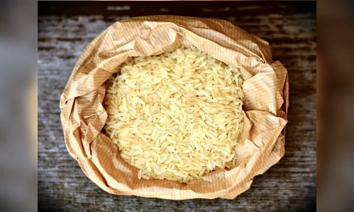 Preço do arroz dispara nos supermercados por conta do clima