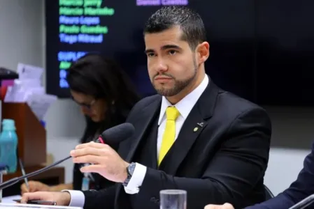 Saiba quem é o deputado federal que matou suspeito de assalto em SP.