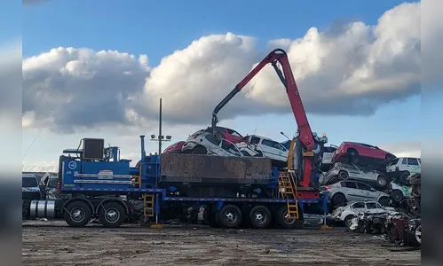 Detran destrói 874 automóveis e motocicletas de pátios no Paraná