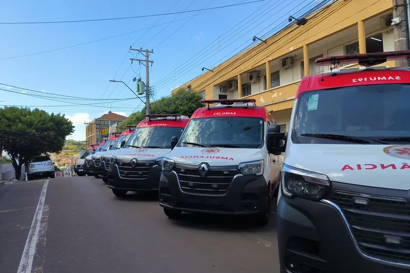 Com investimento unitário de aproximadamente R$ 300 mil, as ambulâncias integrarão o Serviço de Atendimento Móvel de Urgência (Samu)