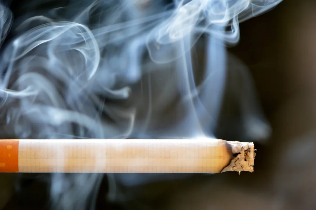 14,6% da população paranaense acima de 18 anos ainda faz uso do tabaco