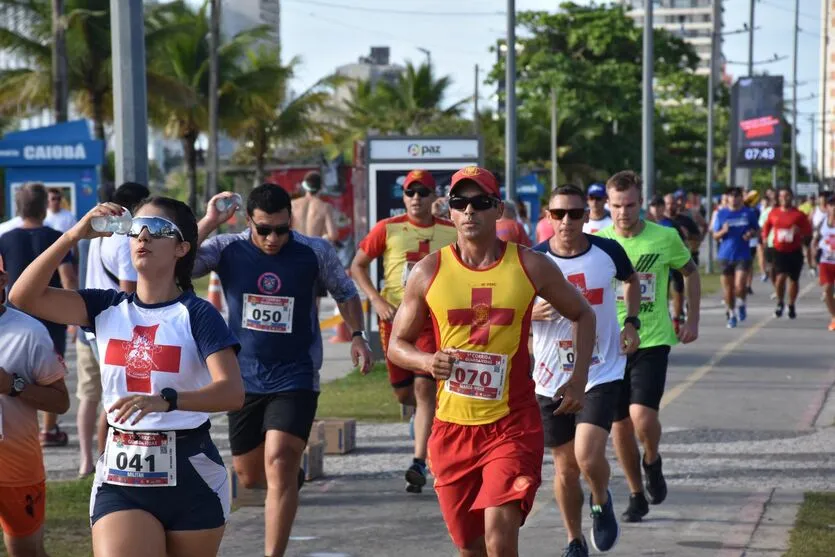 700 inscritos participaram da corrida