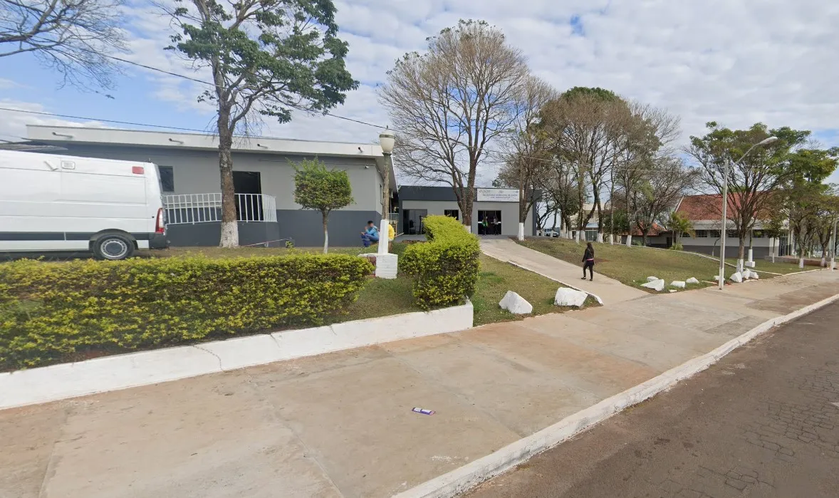 A briga ocorreu na Rua Santa Luzia, centro de Mauá da Serra, na manhã deste domingo (25).