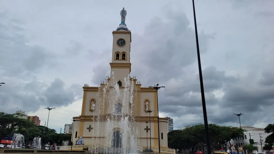 A mínima é de 15°C para o dia