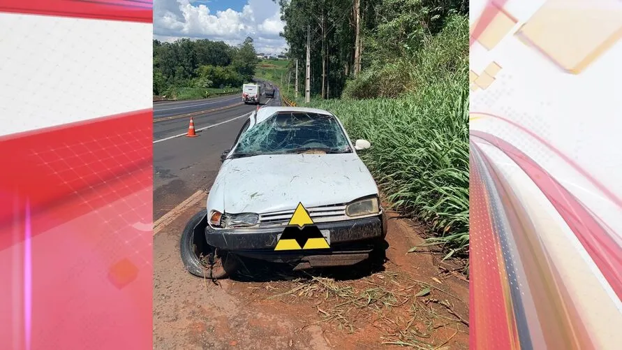 Acidente aconteceu neste domingo (18) e não houve feridos