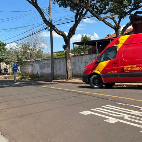 Acidente ocorreu na tarde desta quinta-feira