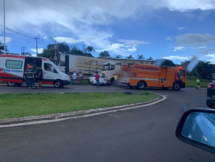 Acidente ocorreu por volta das 15h30 desta sexta-feira (26)