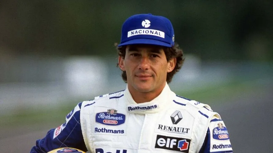 Boné do Banco Nacional virou uma marca de Senna, morto m 1994