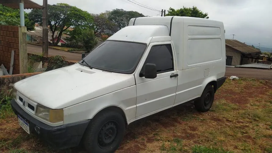 Dono pede ajuda para localizar Fiorino; ferramentas de trabalho estavam no carro