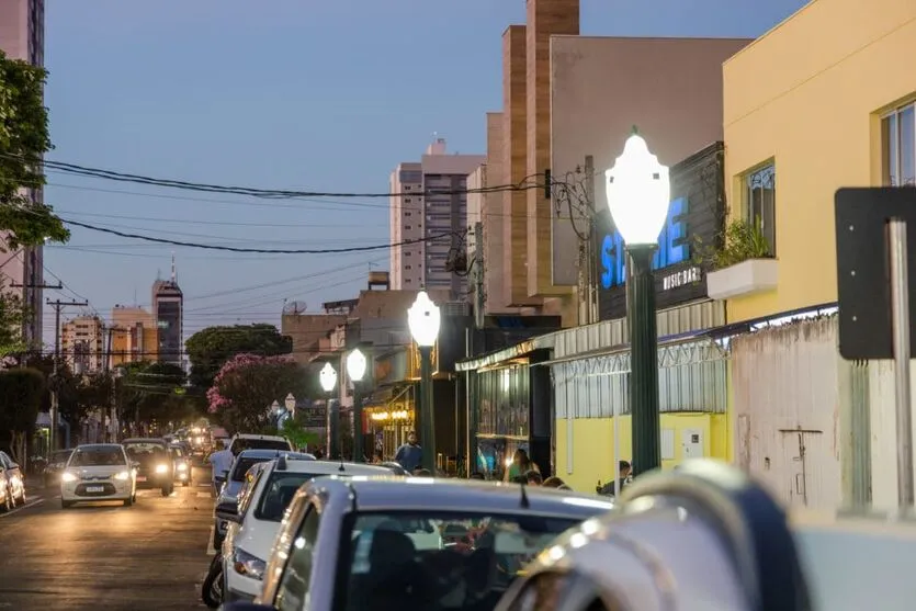 Nova iluminação da Rua Gastronômica ficou show