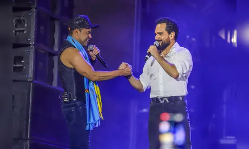 Show de Zezé Di Camargo E Luciano atrai grande público em Matinhos