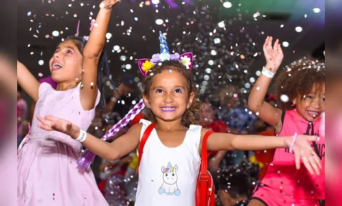Carnaval deve reunir mais de 1 milhão de foliões nas ruas do Paraná
