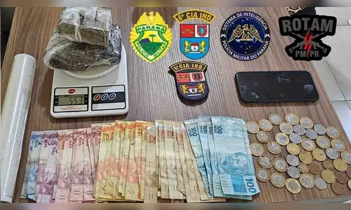 PM apreende mais de meio quilo maconha e prende mulher na região