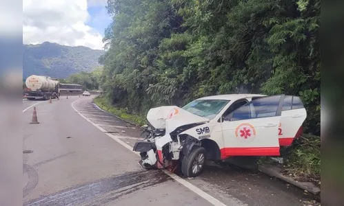 Acidente com viatura do Samu deixa vítima em estado grave na BR-277