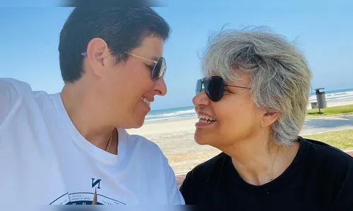 Claudia Rodrigues se declara para a namorada em viagem romântica