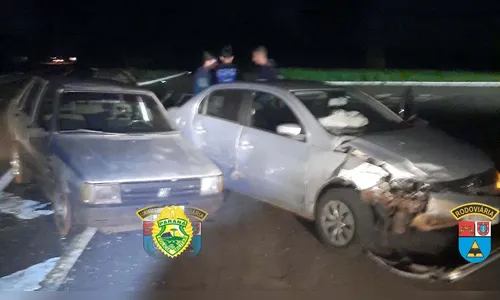 Polícia Rodoviária registra acidente entre dois carros na PR-466