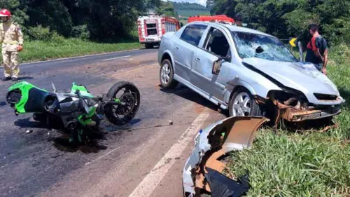 Colisão ocorreu na tarde deste sábado em Renascença