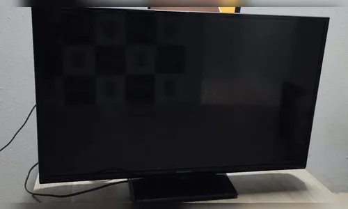 Ladra furta televisão de casa e é detida pela população em Arapongas