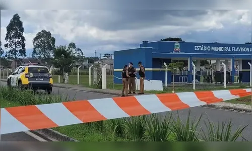 Dois homens são mortos a tiros durante partida de futebol no Paraná