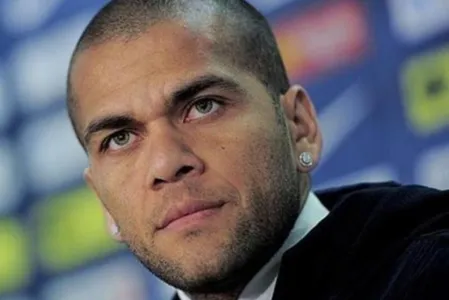 Daniel Alves está preso desde o início do ano passado