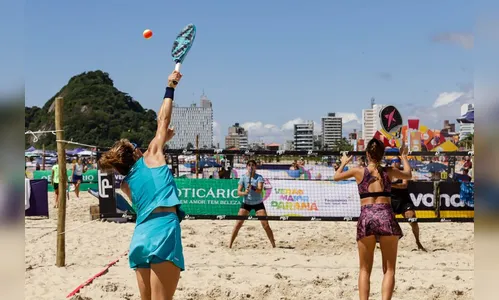 Mundial de Beach Tennis tem participação de 700 atletas no PR