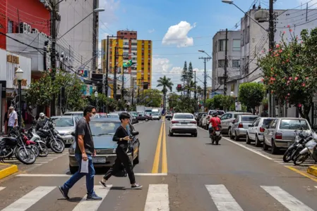 Na segunda (19), vence o prazo para veículos com placas terminadas em 1 e 2