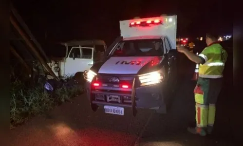 Motorista de Kombi morre após colidir com placa na BR-277 no Paraná